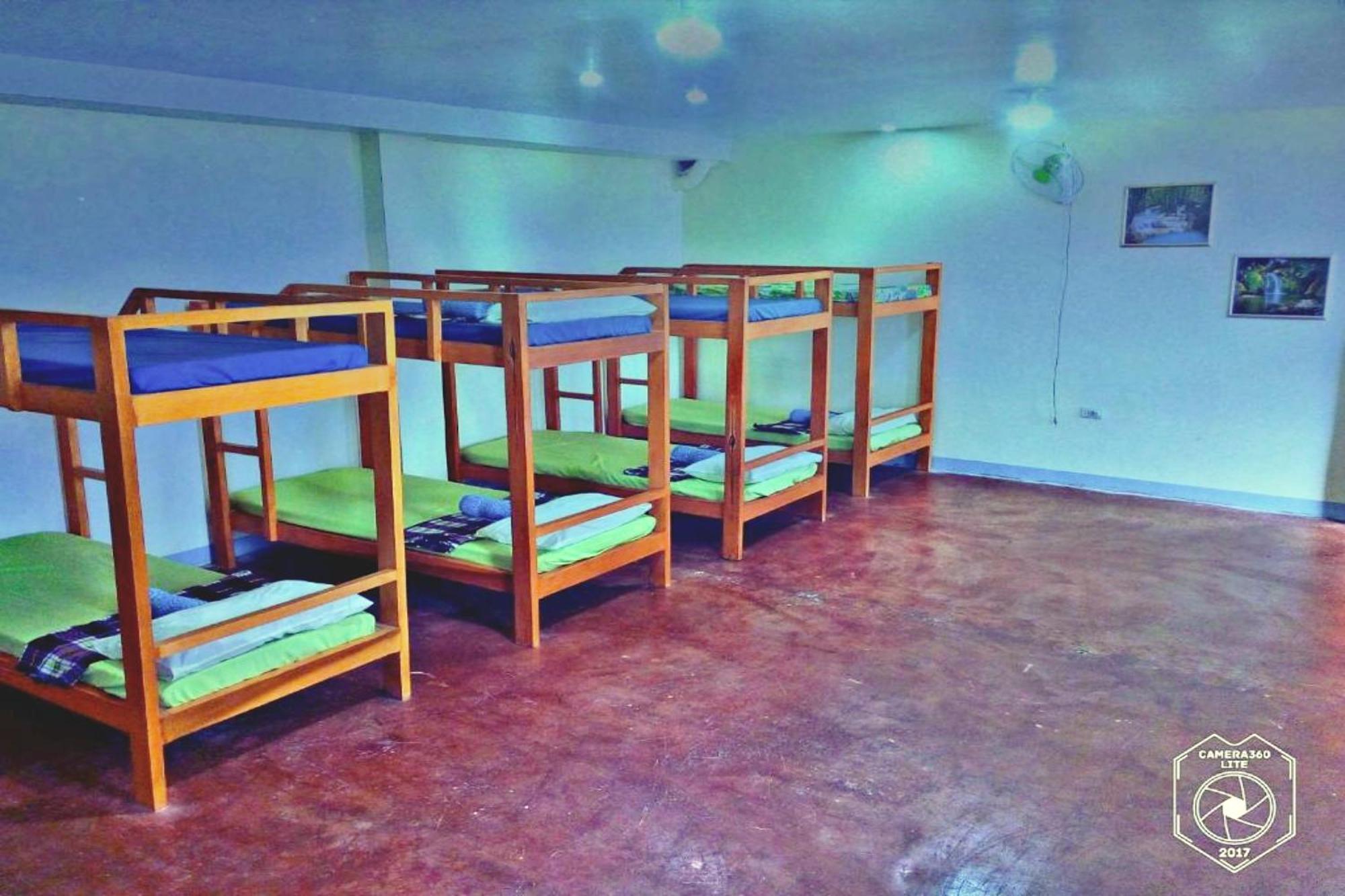 Angler'S Hub & Resort Ослоб Екстериор снимка