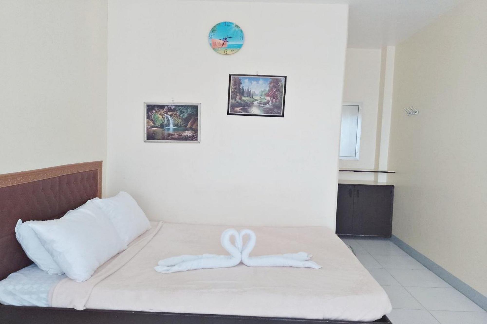 Angler'S Hub & Resort Ослоб Екстериор снимка