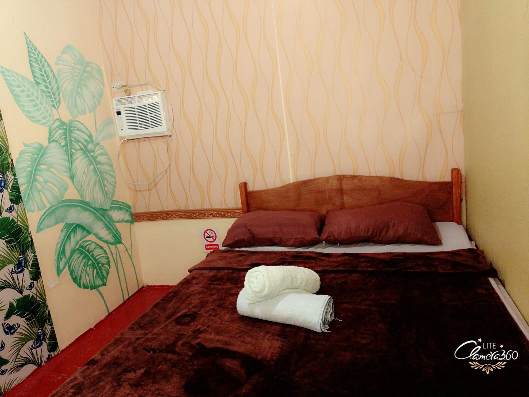 Angler'S Hub & Resort Ослоб Екстериор снимка