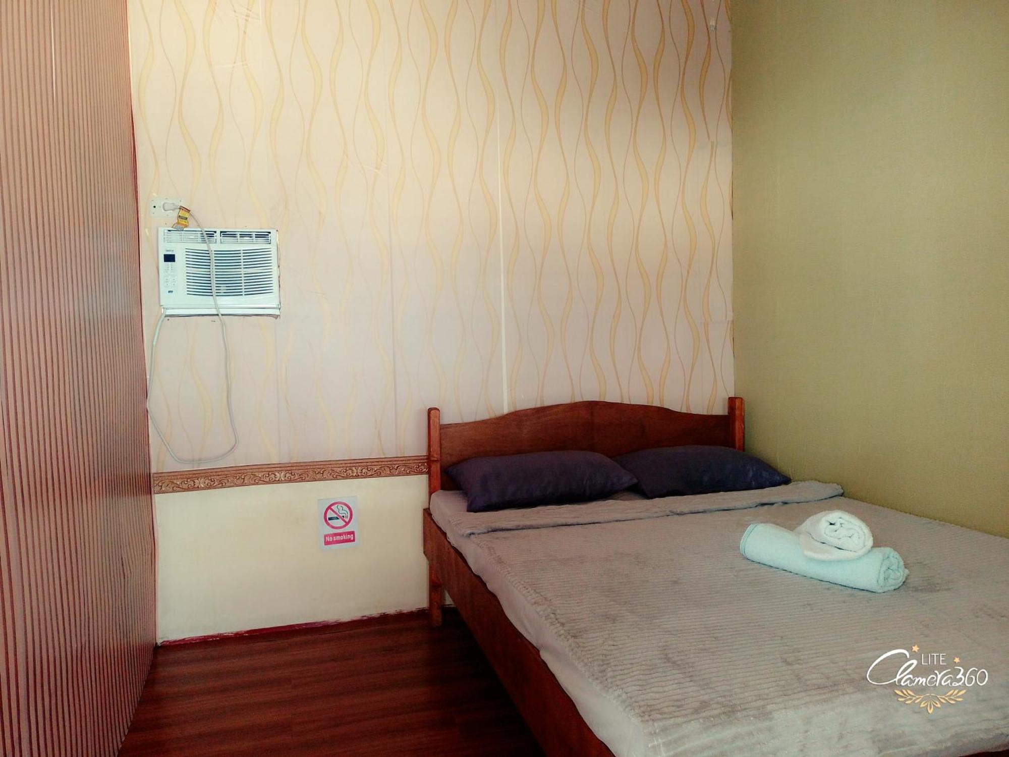 Angler'S Hub & Resort Ослоб Екстериор снимка